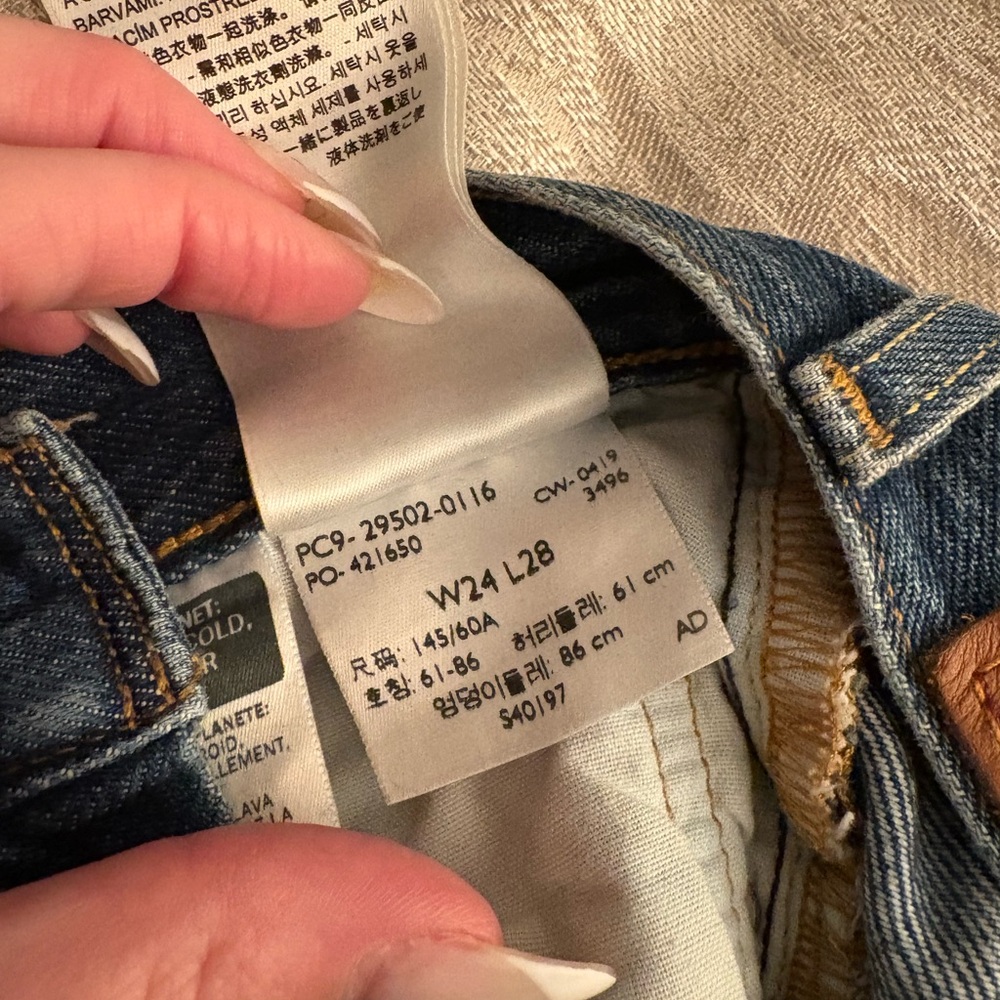 Levi's High Rise 501’s - Picture 3 of 6